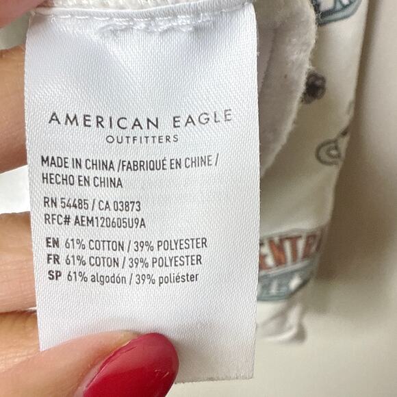 American Eagle Central Perks Coffee Cup Cropped Sweatshirt Size XXL Friends - Picture 6 of 8